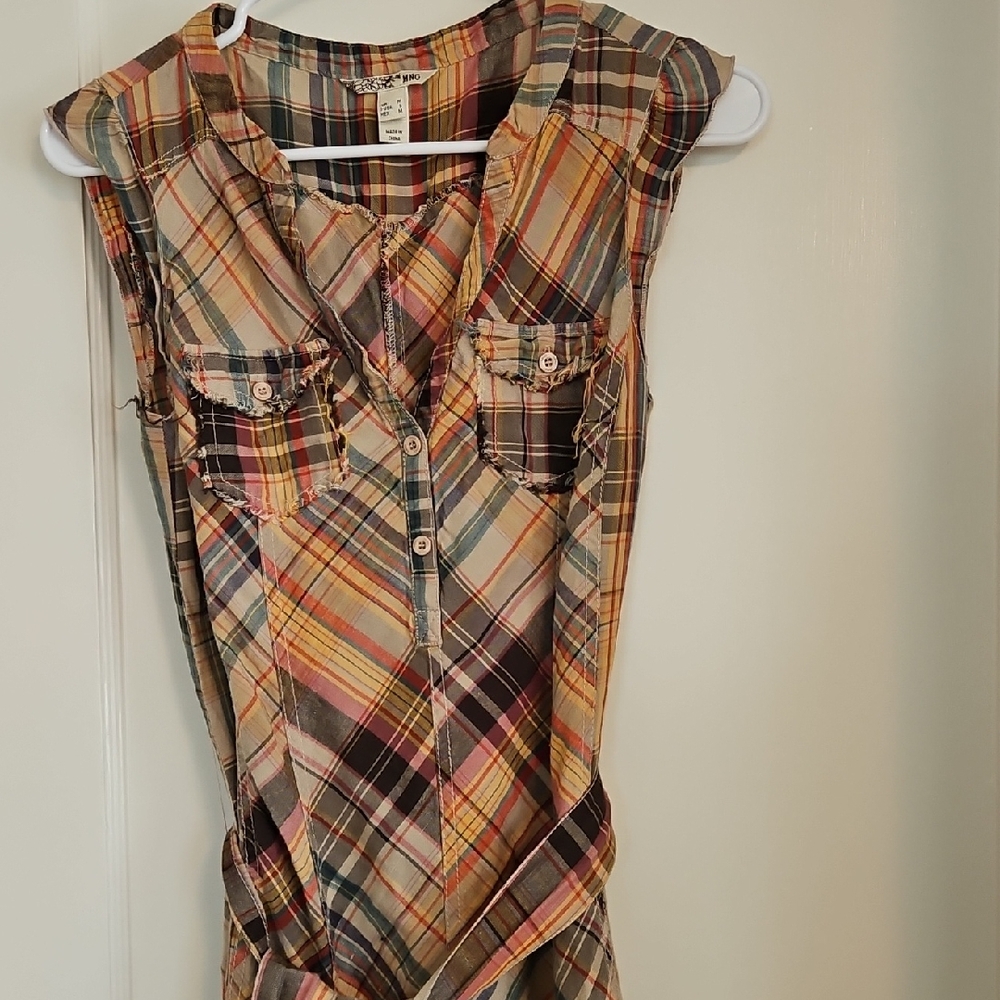 Plaid Sleeveless Button-Up Shirt